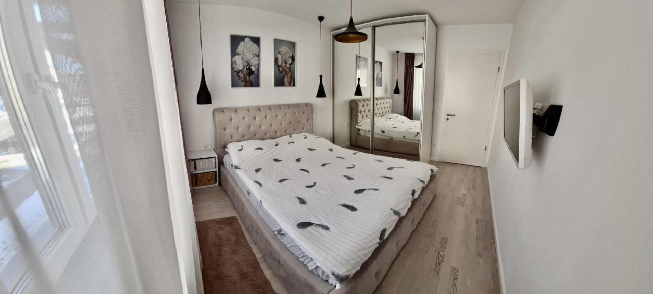 Apartmán Apartament Coresimall Brašov Exteriér fotografie