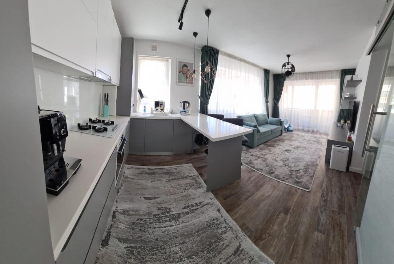 Apartmán Apartament Coresimall Brašov Exteriér fotografie