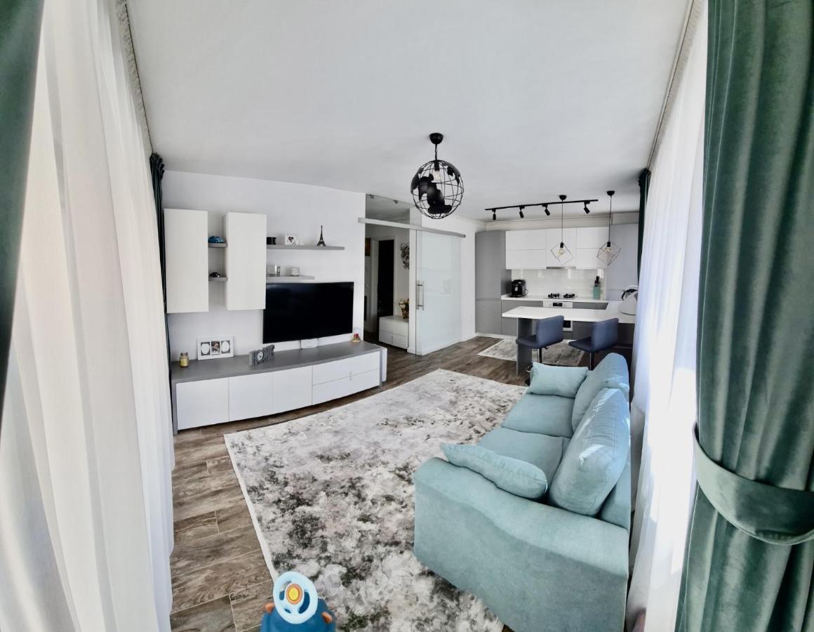 Apartmán Apartament Coresimall Brašov Exteriér fotografie